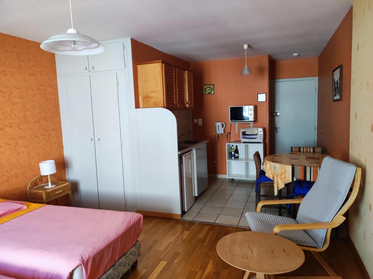 Residence L'Alexandra 2 Etoiles Bourbonne-les-Bains Eksteriør billede